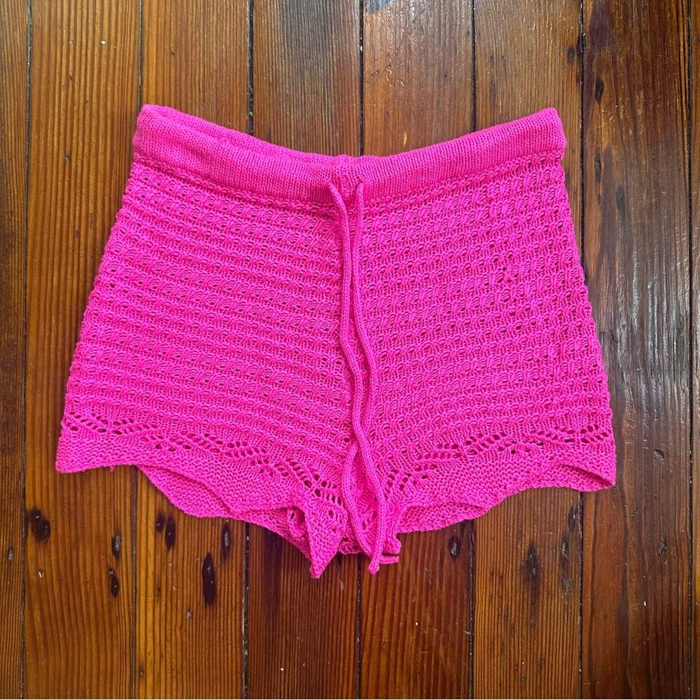 Jolie & Joy by FCT with Love pink crochet shorts with drawstring waist Small